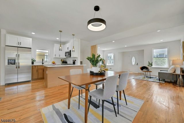 65 Eastern Pkwy, Newark City, NJ 07106
