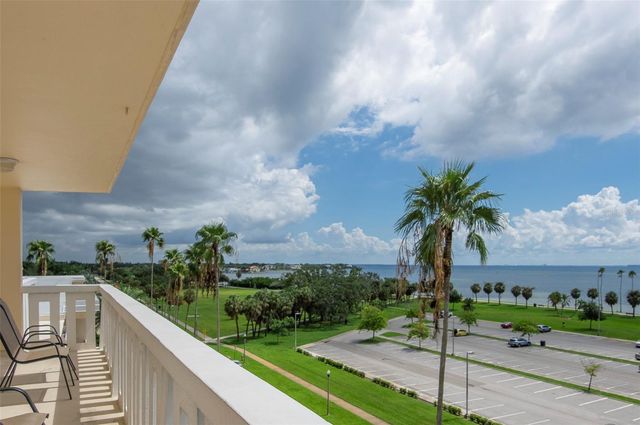 1200 N SHORE DRIVE NE 208, St Petersburg, FL 33701