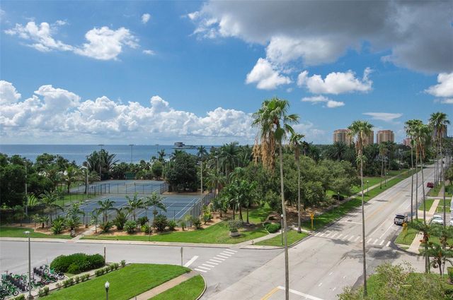 1200 N SHORE DRIVE NE 208, St Petersburg, FL 33701