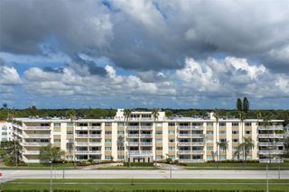 1200 N SHORE DRIVE NE 208, St Petersburg, FL 33701