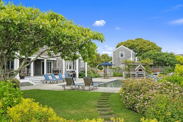 28 Bosworth Street, Nantucket, MA 02554