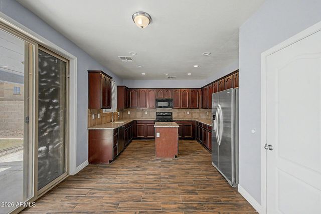 3611 E AMARILLO Way, San Tan Valley, AZ 85140