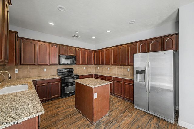 3611 E AMARILLO Way, San Tan Valley, AZ 85140