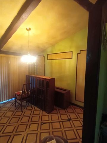 220 West Street, West Warwick, RI 02893