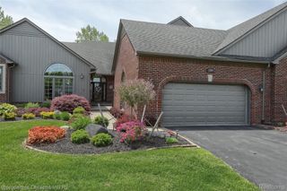 2200 Barberry Drive, Shelby Charter Township, MI 48316