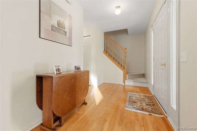 2273 Somerville Drive, Oxford, MI 48371