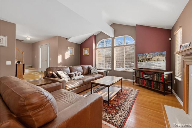 2273 Somerville Drive, Oxford, MI 48371