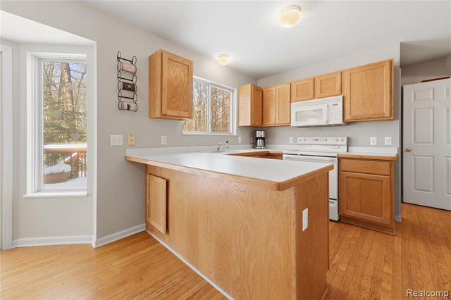 2273 Somerville Drive, Oxford, MI 48371