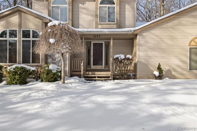 2273 Somerville Drive, Oxford, MI 48371