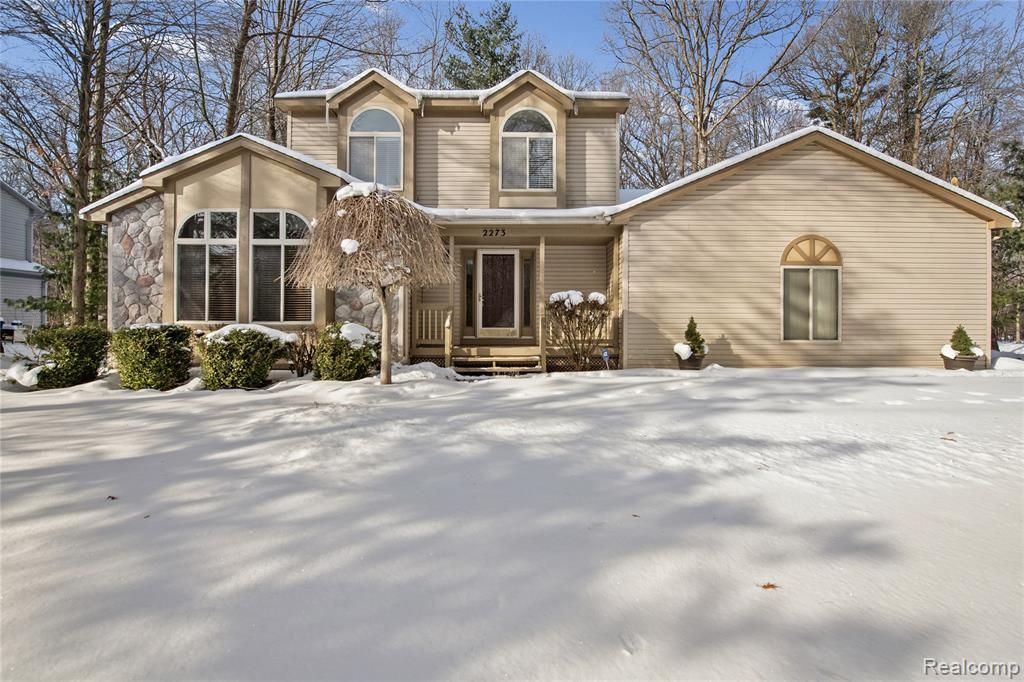 2273 Somerville Drive, Oxford, MI 48371