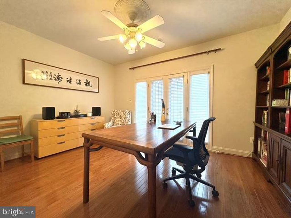 8003 COBBLE CREEK CIR, Potomac, MD 20854