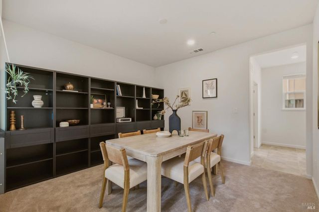 8895 Blue River Dr, Vallejo, CA 94591