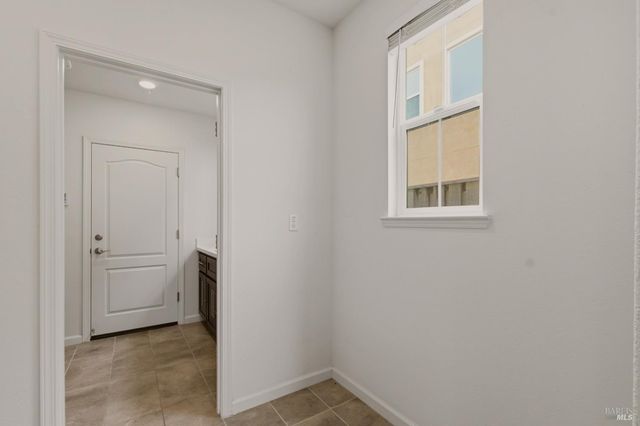 8895 Blue River Dr, Vallejo, CA 94591