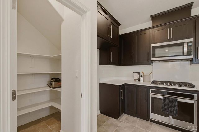 8895 Blue River Dr, Vallejo, CA 94591