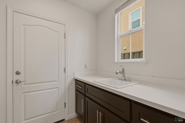 8895 Blue River Dr, Vallejo, CA 94591