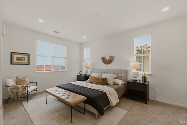 8895 Blue River Dr, Vallejo, CA 94591