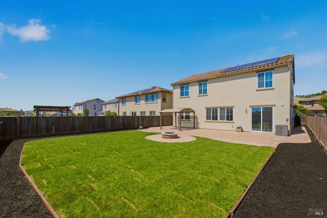 8895 Blue River Dr, Vallejo, CA 94591