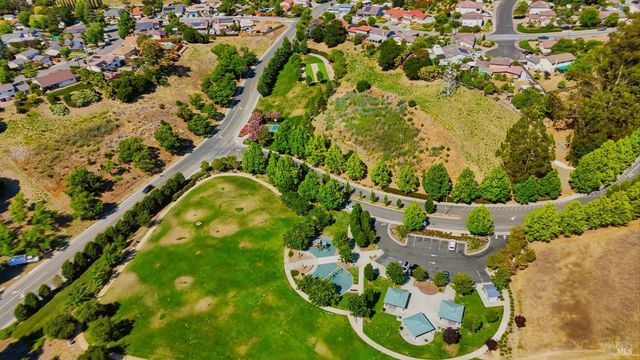 8895 Blue River Dr, Vallejo, CA 94591