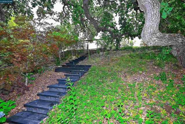 1239 1239 Sunrise Ridge Dr, Lafayette, CA 94549