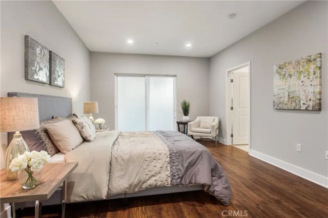 11115 Acama 101, Studio City, CA 91602