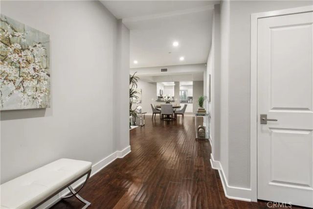 11115 Acama 101, Studio City, CA 91602