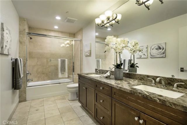 11115 Acama 101, Studio City, CA 91602