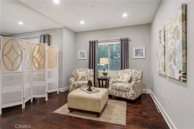 11115 Acama 101, Studio City, CA 91602