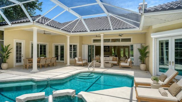 402 MACEWEN DRIVE, Osprey, FL 34229