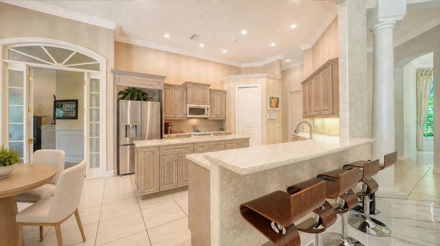 402 MACEWEN DRIVE, Osprey, FL 34229