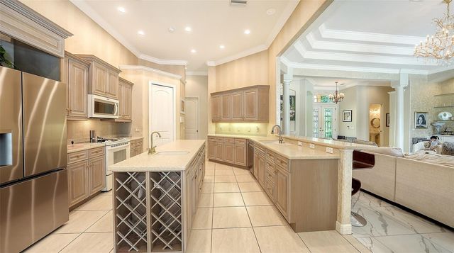 402 MACEWEN DRIVE, Osprey, FL 34229