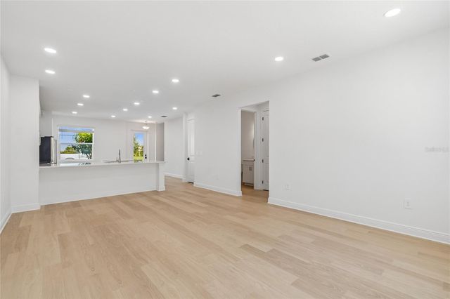 17806 BROADLEAF LOOP, Venice, FL 34293