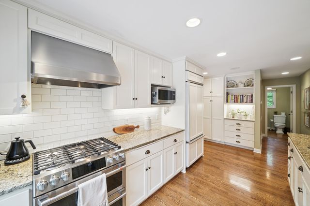 4645 Eastwood Road, Minnetonka, MN 55345