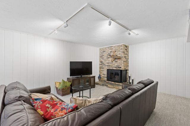 4645 Eastwood Road, Minnetonka, MN 55345