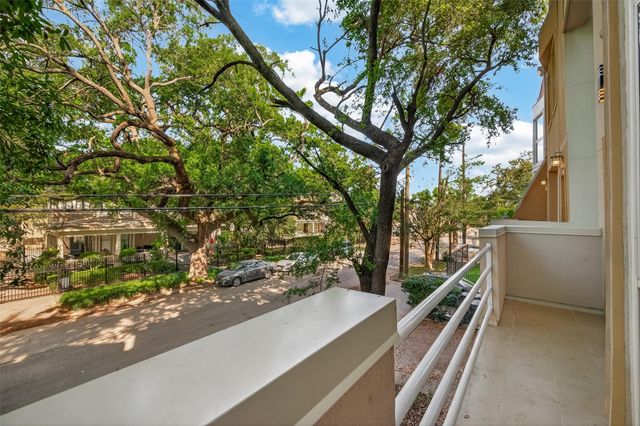 204 Marshall Street 3, Houston, TX 77006