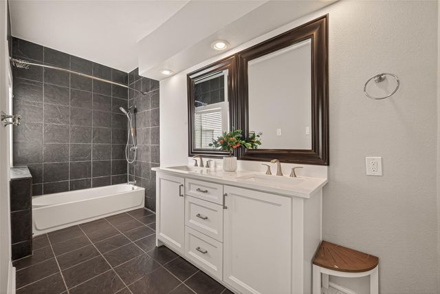 204 Marshall Street 3, Houston, TX 77006