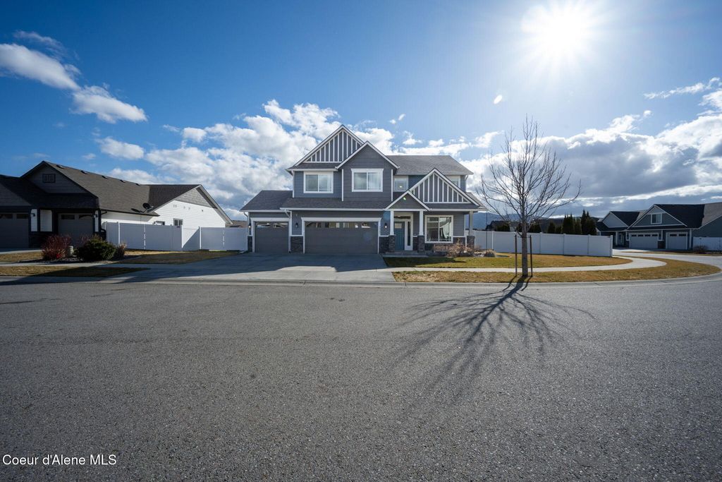 2447 N VIKING LOOP, Post Falls, ID 83854