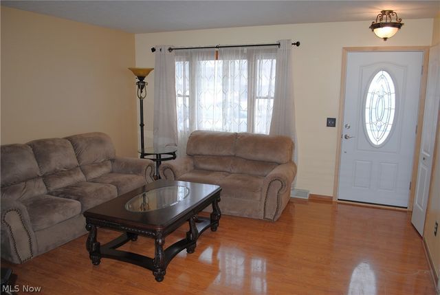 876 Hadcock Road, Brunswick, OH 44212