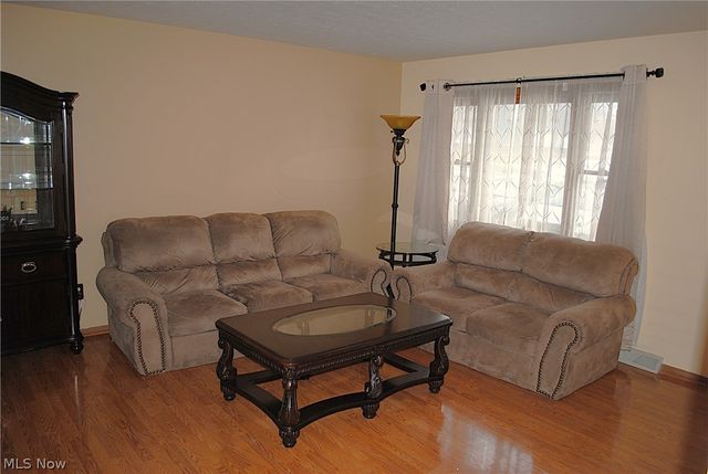 876 Hadcock Road, Brunswick, OH 44212