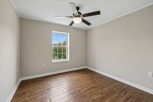 2804 Paran Pointe Dr, Cookeville, TN 38506