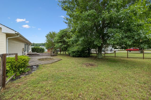 2804 Paran Pointe Dr, Cookeville, TN 38506