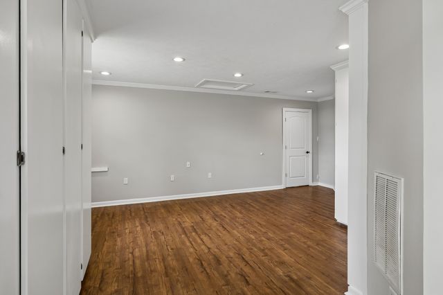 2804 Paran Pointe Dr, Cookeville, TN 38506