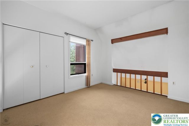 7942 Woodsbluff Run, Upper Macungie Twp, PA 18051