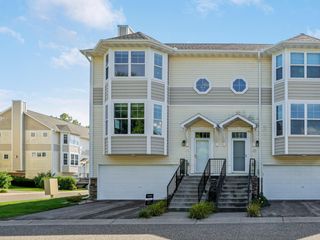 3184 Lexington Avenue N, Shoreview, MN 55126