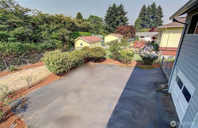 402 NW 69th Street, Vancouver, WA 98665