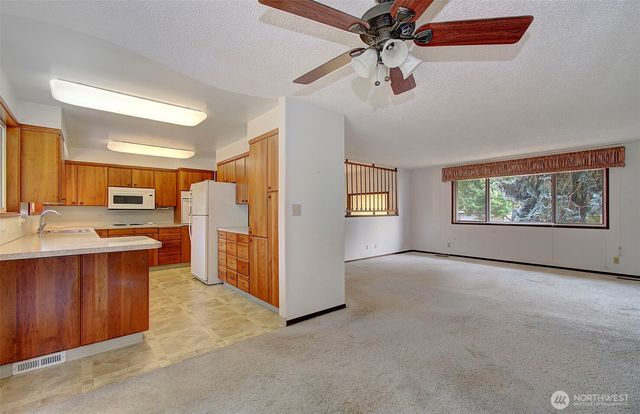 402 NW 69th Street, Vancouver, WA 98665