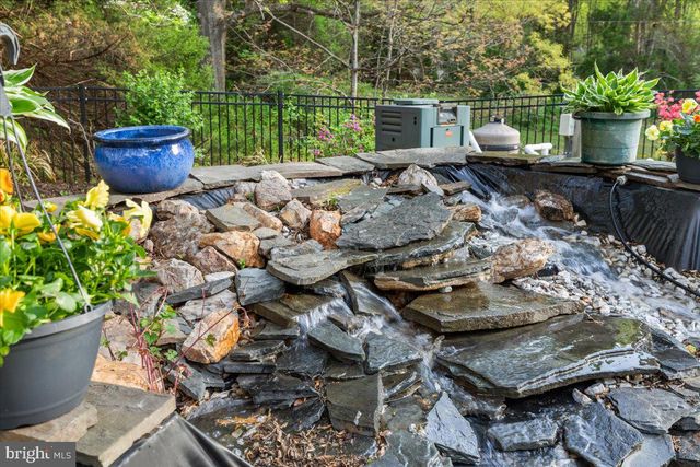 11846 CHAPEL RD, Clifton, VA 20124