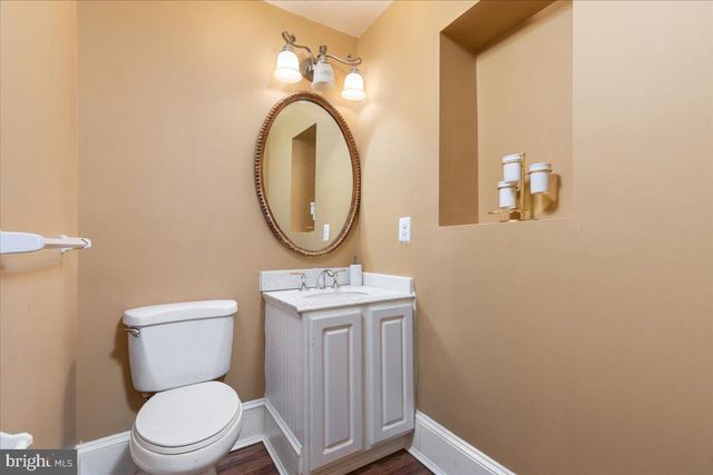 11846 CHAPEL RD, Clifton, VA 20124