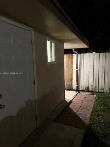 20811 NW Miami Pl B, Miami Gardens, FL 33169