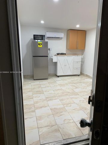 20811 NW Miami Pl B, Miami Gardens, FL 33169