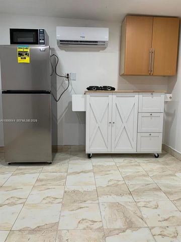 20811 NW Miami Pl B, Miami Gardens, FL 33169